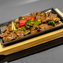 Filet de boeuf sauté aux légumes